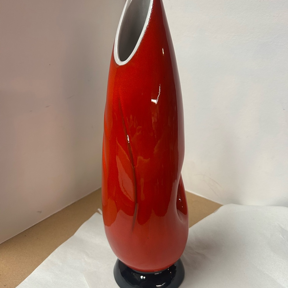 Vintage V5 Limited edition Frankoma vase.  3765 signed by Grace Lee Frank